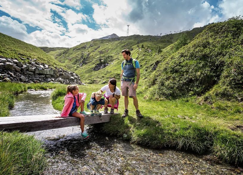 2016-kitzsteinhorn-wandern-family-9235-6-2