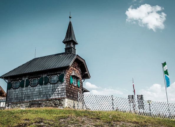 elisabethkapelle-copyright-schmittenhoehebahn-ag-7