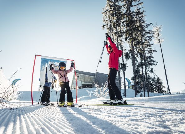 freude-in-der-kidsslope-fun-at-kidsslope-c-zell-am-see-kaprun-tourismus-original-1