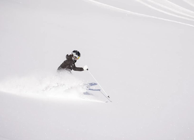 rs227-skifahren-freeriden-tiefschnee-04-cferienregion-nationalpark-hohe-tauern-branislav-rohal-6-2