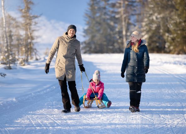 rs410-familienspaziergang-mit-rodelc-ferienregion-nationalpark-hohe-tauern-daniel-breuer-76-1