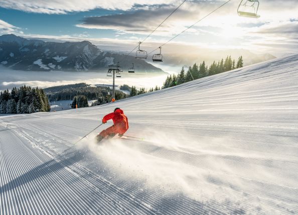 skifahren-auf-der-schmittenhoehe-skiing-on-the-schmittenhoehe-c-zell-am-see-kaprun-tourismus-original-25