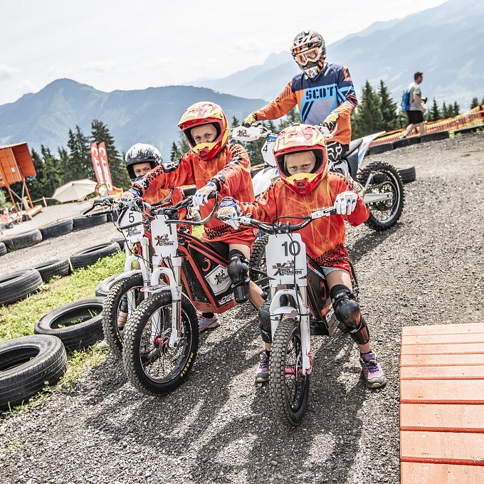 e-motorcross-park-auf-der-schmittenhoehe