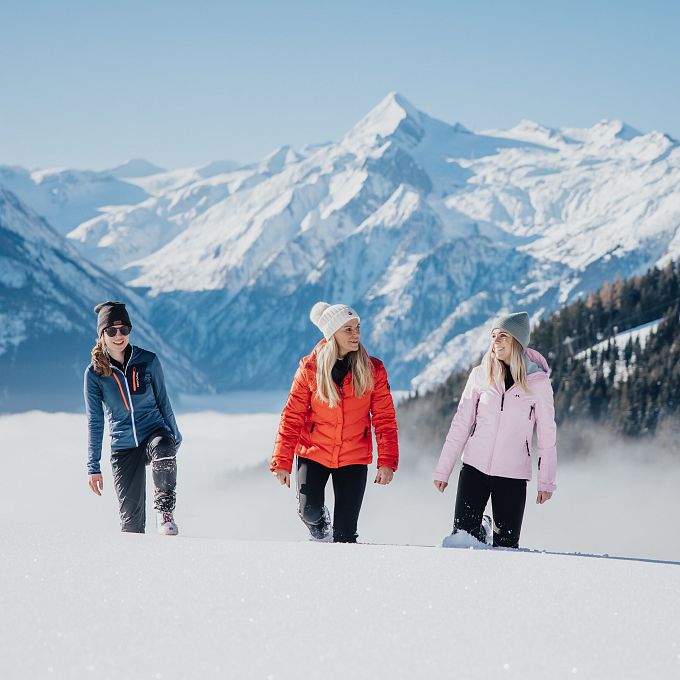 winter-hiking-in-kaprun